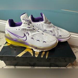 Nike White and Purple Sneakers